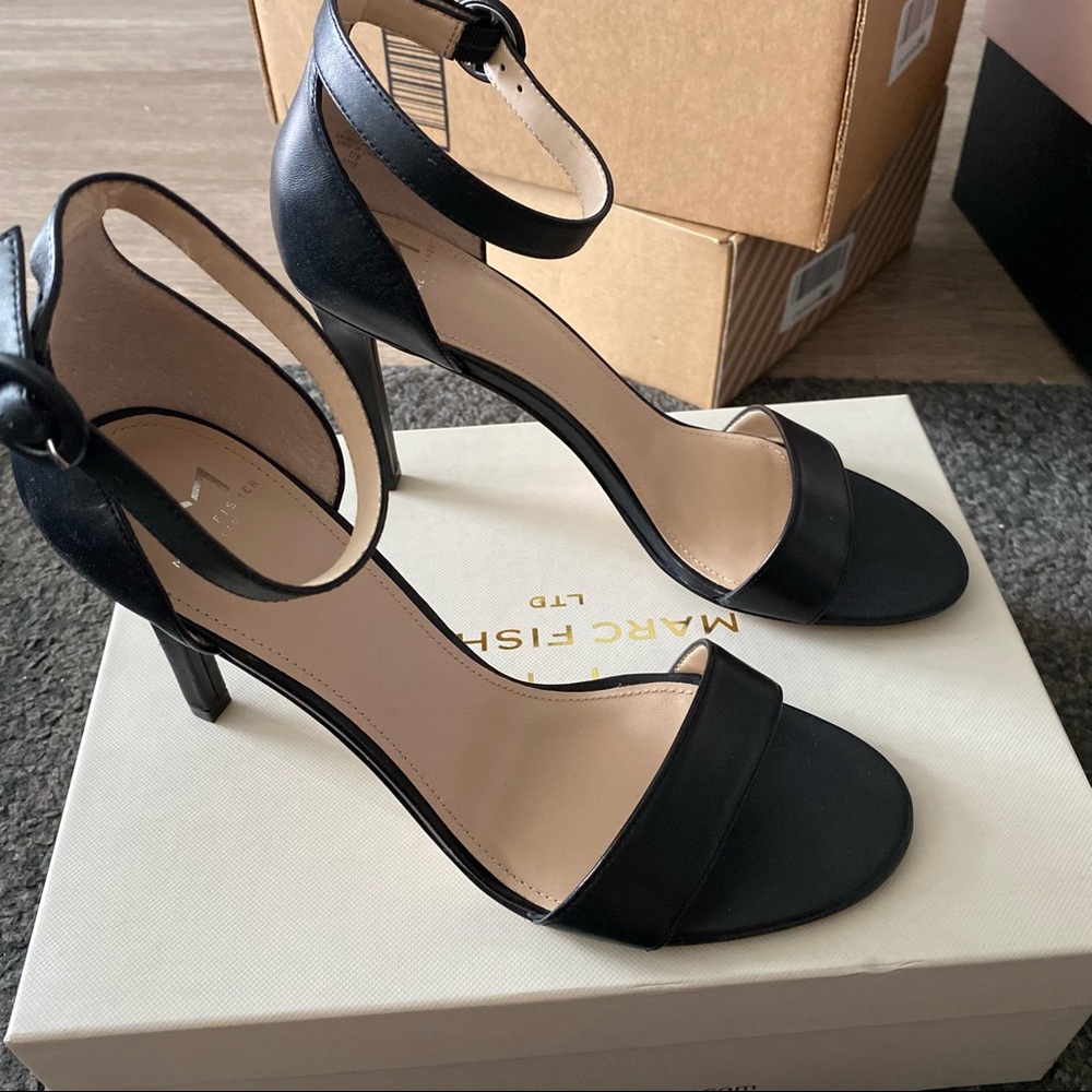 Marc fisher kora leather ankle strap sandals - Picture 4 of 5